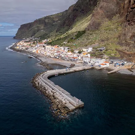 Wave Shadows House Oceanfront - Floor