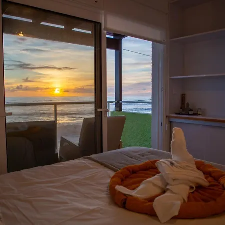 Wave Shadows House Oceanfront - Floor Apartamento