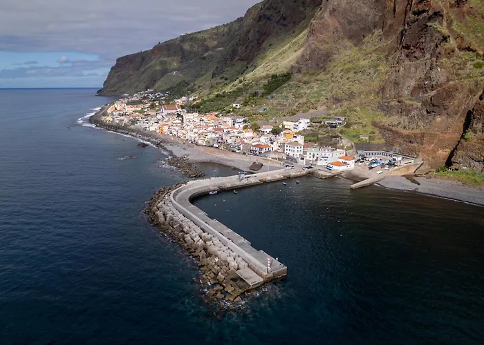 Wave Shadows House Oceanfront - Floor